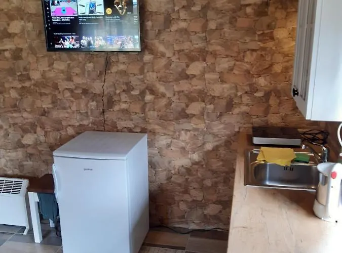 Alojamento de Turismo Selvagem Pod Kopcom *