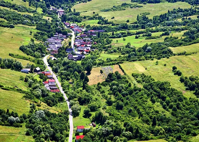 Alojamento de Turismo Selvagem Pod Kopcom Starina